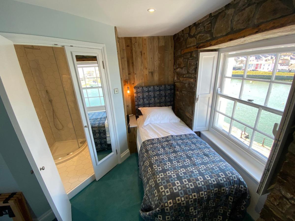 Harbourmaster Hotel Aberaeron Eksteriør bilde