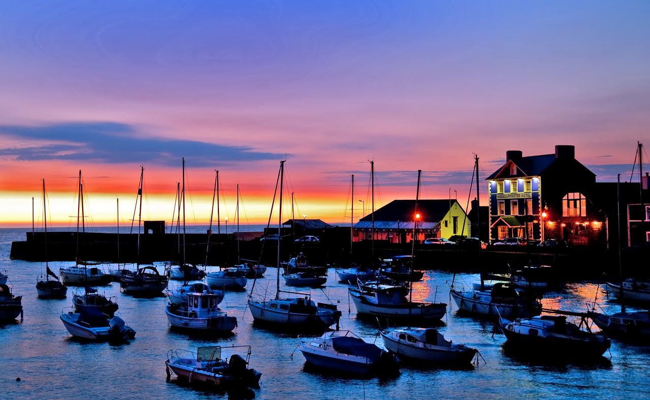 Harbourmaster Hotel Aberaeron Eksteriør bilde