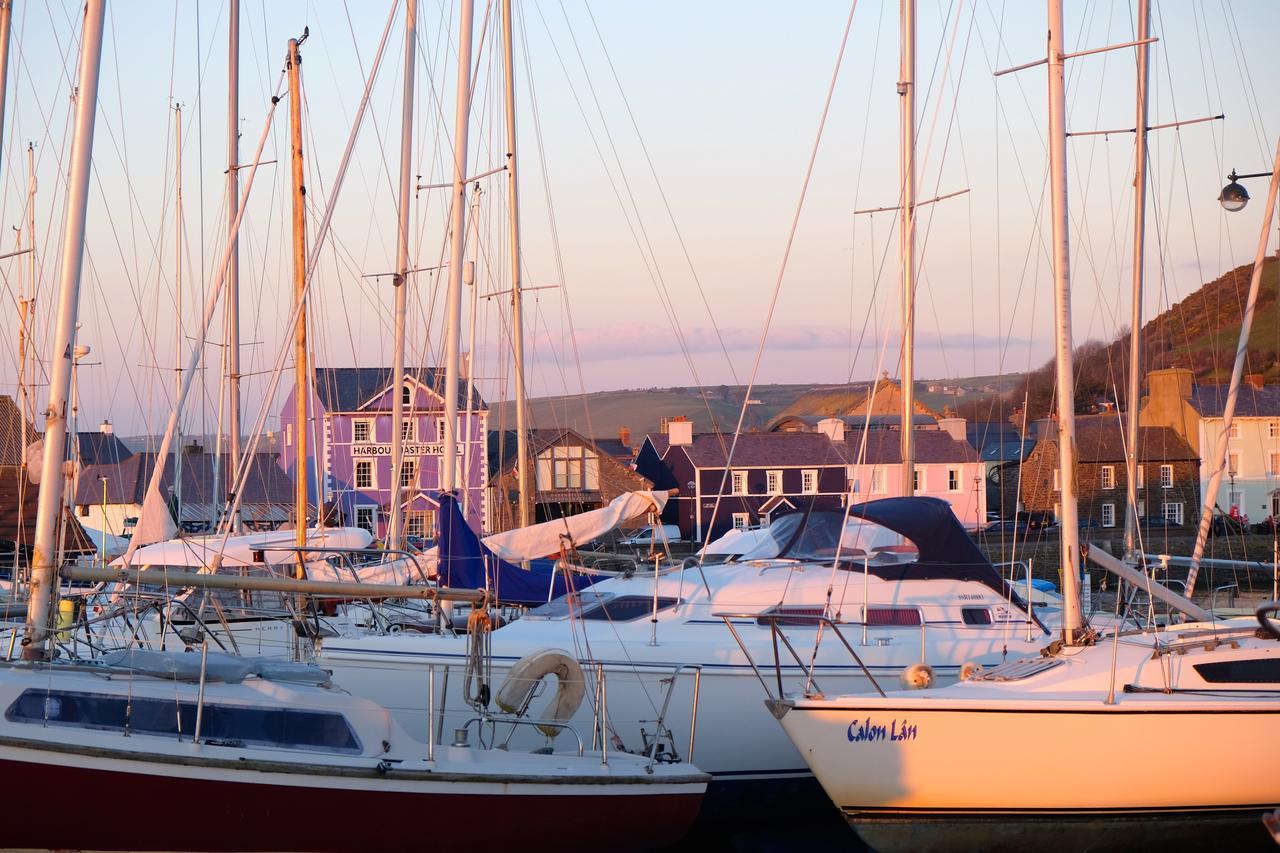 Harbourmaster Hotel Aberaeron Eksteriør bilde