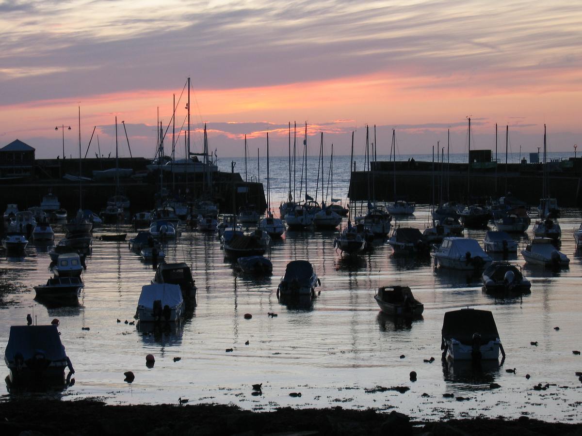 Harbourmaster Hotel Aberaeron Eksteriør bilde