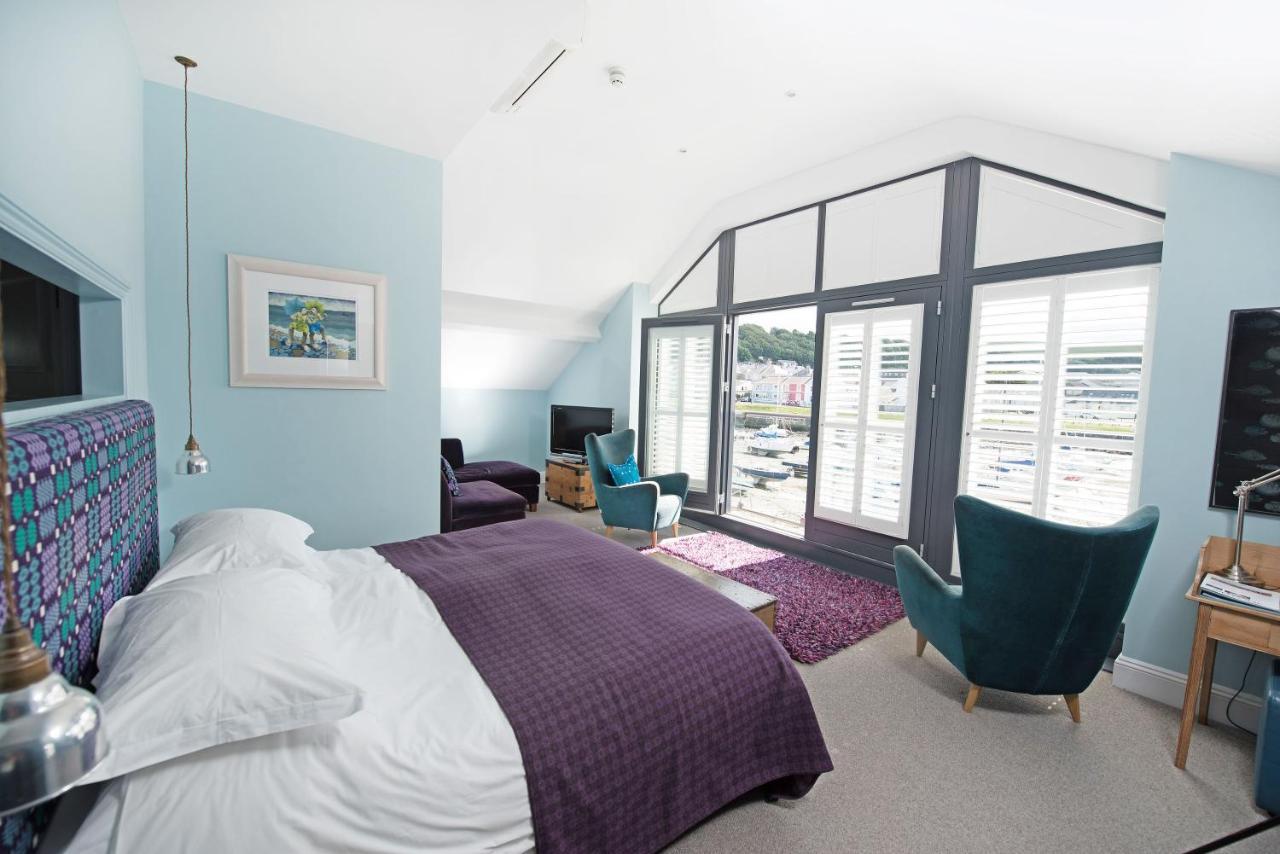 Harbourmaster Hotel Aberaeron Eksteriør bilde