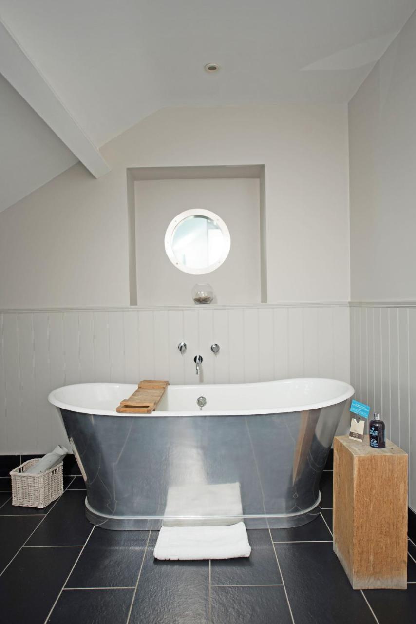 Harbourmaster Hotel Aberaeron Eksteriør bilde